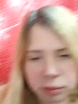 Zuli_Kiska naked in live sex video chat