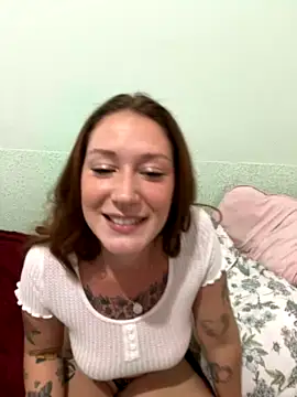 420jujulis naked in live sex video chat