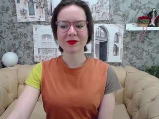 AstridRous on webcam for live free nude chat now