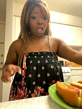 BananasSunshine naked in live sex video chat