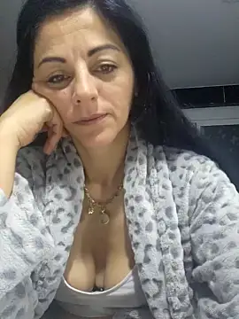 bruneta_sexy23 naked in live sex video chat