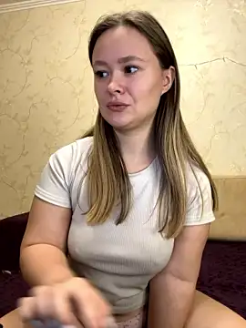 CaramelleHot naked in live sex video chat