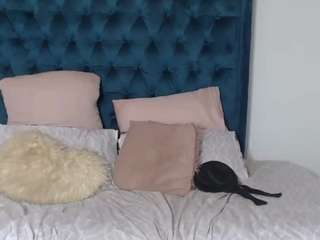 chocolatesmile on webcam for live free nude chat now