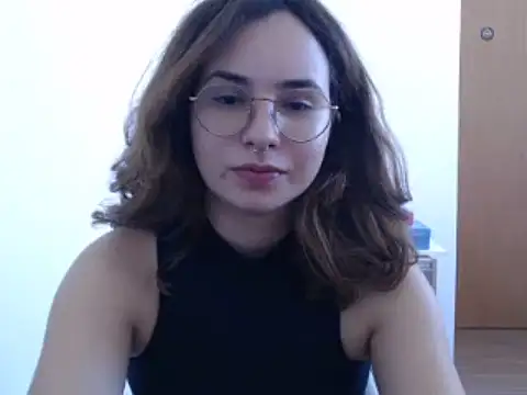 Gsayrumi naked in live sex video chat