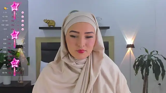 hulya_naim naked in live sex video chat