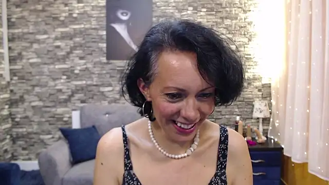 Jhanne_cherry naked in live sex video chat