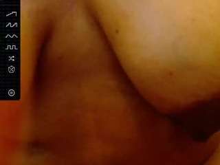 Karol-Willis on webcam for live free nude chat now