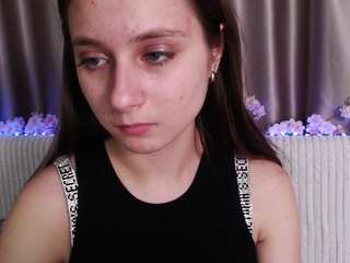 KissEllis on webcam for live free nude chat now