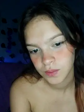 LINDA_DAFNE naked in live sex video chat