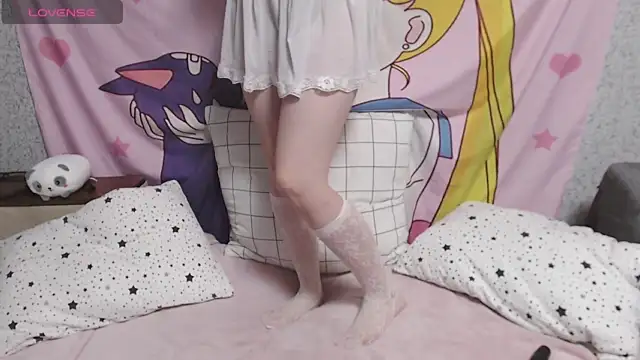 Little_Comet naked in live sex video chat