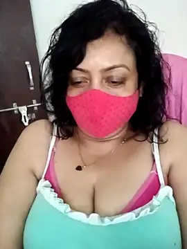 love_suman naked in live sex video chat