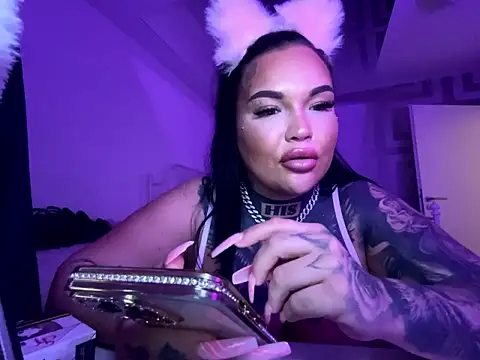 _MelinaCurves_ naked in live sex video chat