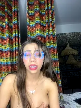 Nada_Napoli naked in live sex video chat