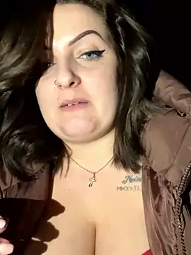 ninusbby naked in live sex video chat
