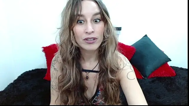 Paula_Paz naked in live sex video chat