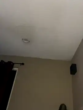 Shuggabutt naked in live sex video chat