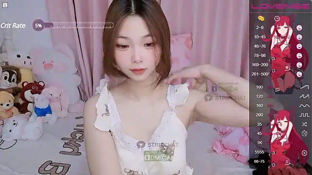 -YiYibaby- naked in live sex video chat