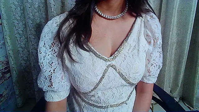 Aashika-Kaur naked in live sex video chat