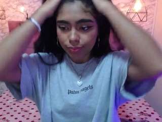 alifoxy2 on webcam for live free nude chat now
