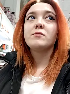 Baby-Gold naked in live sex video chat