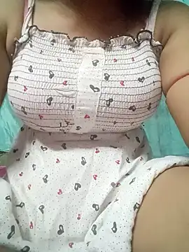 baby_lija naked in live sex video chat