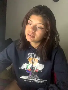 Bindii_Murray naked in live sex video chat