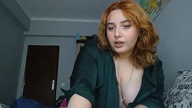 bybabyblue naked in live sex video chat