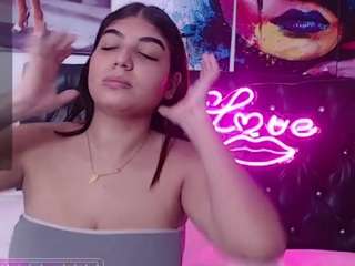 catalinaa-king on webcam for live free nude chat now