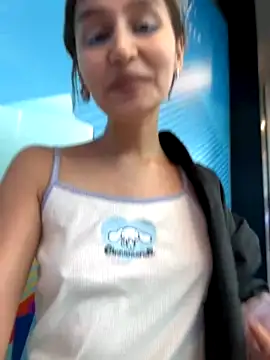 imkiki naked in live sex video chat