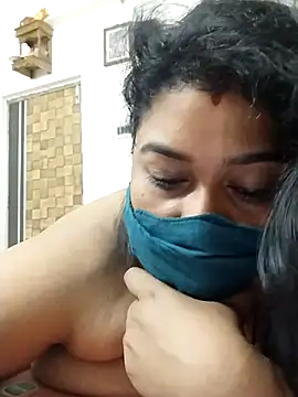 indianlisa5 naked in live sex video chat