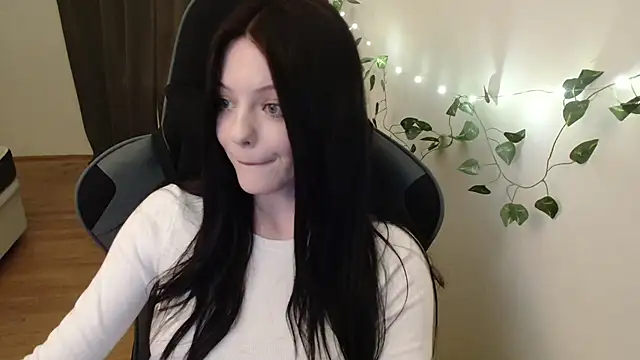 juice-peach naked in live sex video chat