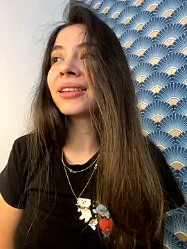 Julie_Douce naked in live sex video chat