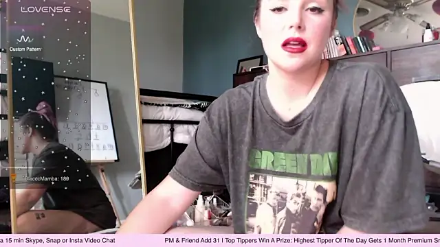 KatyaBlazleigh naked in live sex video chat