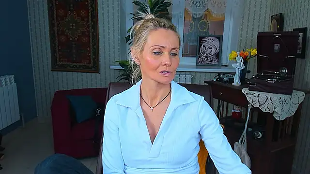 LilithLevite naked in live sex video chat