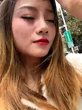 Love-Melody naked in live sex video chat