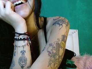 madam-grace on webcam for live free nude chat now