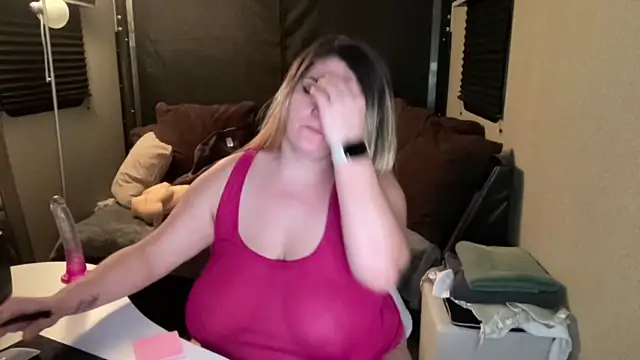 magicsparkles naked in live sex video chat