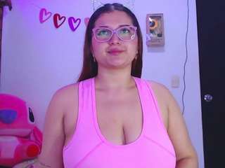 Meganx19 on webcam for live free nude chat now