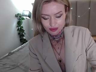 MellisaMood on webcam for live free nude chat now