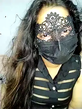NOORA-GIRL naked in live sex video chat