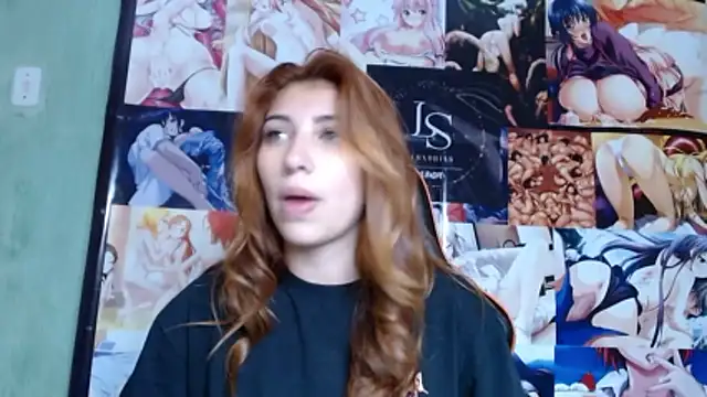 Nylaahh_ naked in live sex video chat