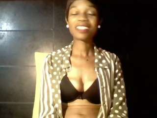 OnwabaJones on webcam for live free nude chat now