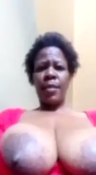Queenofthenightx naked in live sex video chat