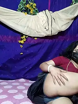 Sexy-anu naked in live sex video chat