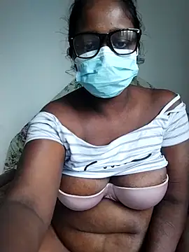 Shetyyyy naked in live sex video chat