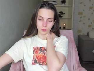 Stellaqueenn on webcam for live free nude chat now