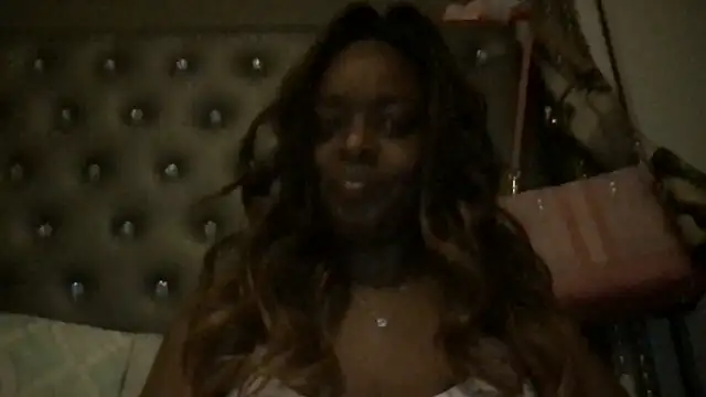 Sweet_Tee23 naked in live sex video chat