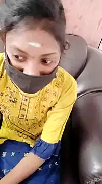 Tamil-kuyin naked in live sex video chat