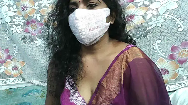 Telugugirl4u naked in live sex video chat