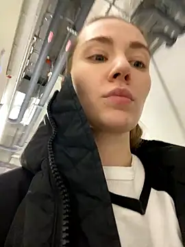 ValenciaShock naked in live sex video chat